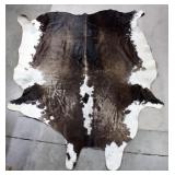 Tri Color Cowhide Rug 87' x 67'
