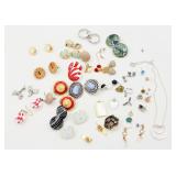 Lot of Costume Jewelry Earrings Pendant