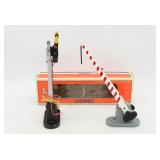 LIONEL O Crossing Gate & Signal Light w/ Box