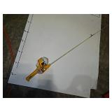 Zebco Vtg Snoopy Kid's Fishing Pole