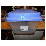 Sterilite Bin/ Tote 16' x 12' x 7' 16Qt