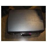 Suitcase-Hard Sided-Locking-Pull Handle