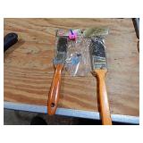 2ct Paint Brushes 1' & 1ï¿½'