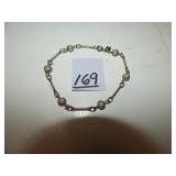 Sarah Coventry Gold Tone & Faux Pearl Bracelet
