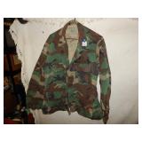 US Army Woodland Camo Cobat Jacket Sz M-Short