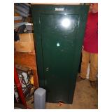Sentinel Gun Safe w/ Keys 45' T x 21' W