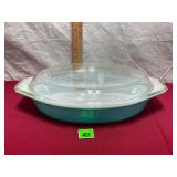 Vtg 1 1/2qrt Pyrex Horizon Blue Dish w/glass lid