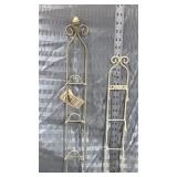 Mini plate hangers/holder