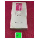 Vtg Panasonic R-021AM Portable Radio