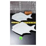 Antique Atterbury&Co.milk glass fish dish