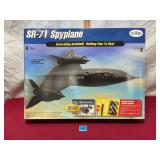 SR-71 Spyplane Blackbird Model Kit NIB