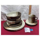 Vtg McCoy Dinnerwares