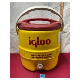 IGLOO Industrial 3gal Water Jug