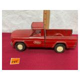 1960/1970 pressed steel red Tonka Jeep pickup