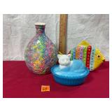 Westmoreland milk glass 'cat on a nest'/crack base