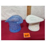 2 vtg. Fenton Colonial Top Hat