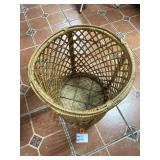 Vtg. Wicker basket