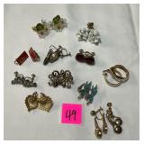 vtg. Screw back&clip on earrings