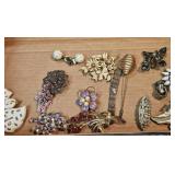 (15+) Earrings, Brooches, Bracelet