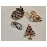 Trifari Broaches, Earring