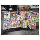 Kids Lot of Comics and Book, Peanuts, Road Runner