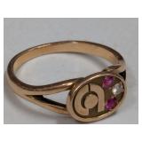 10k Gold Ring with Diamond Center Stone 4.0 grams