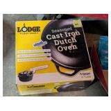 NIB Lodge Cast 5 Qt Dutch Oven