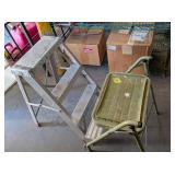 (2) 2 Step Ladders
