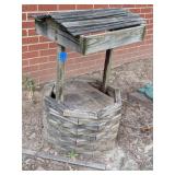 Small Wishing Well Yard Ornament