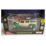 Racing Champions 1:24 Hot Rod '40 Ford Woodie