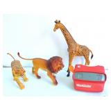 Vintage Toy Lion, Giraffe, Tiger & View Master