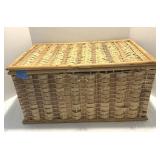 Rattan Chest Trunk 23" x 11" x 14" w/Asst. Dolls