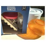 Plastic Containers, Lid, Diaper Pail, Etc.