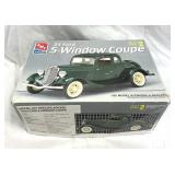 '34 Ford 5-Window Coup Model Car Kit AMT ERTL 8214