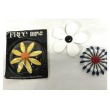 Daisy Pins Brooches Enameled & Plastic