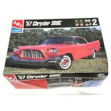 AMT ERTL '57 Chrysler 300C 1:25 Model Car Kit