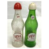 Vess Billion Bubble Beverage Salt & Pepper Shakers