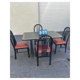 TABLE W/ 4 CHAIRS