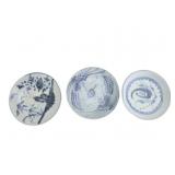 THREE CHINESE BLUE/WHITE DISHES