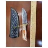 Hand Forged Damascus Steel Knife w/ Leather