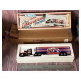 Vtg ERTL Rare Customer Appreciation Transporter