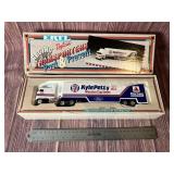 ERTL Kyle Petty 7 Eleven Winston Cup Hauler