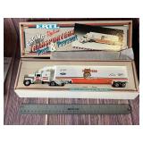 Vtg ERTL Hooters Transporter Mint in Box 1/64