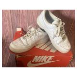 Nike Shoes add model