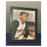 Framed Roberto Clemente Photo 8X10
