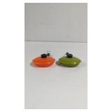Vintage Plastic Frying Pans Salt and Pepper