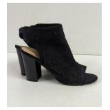 Lauren Conrad Size 6.5 M Black Suede Cut out Peep