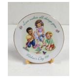 1991 Avon Love Makes All Things Grow Mother's Day