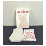 1994 Longaberger 'Mama and Baby Bunny' cookie and