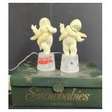 Vintage Dept.56 Snowbabies lighted figurine set.